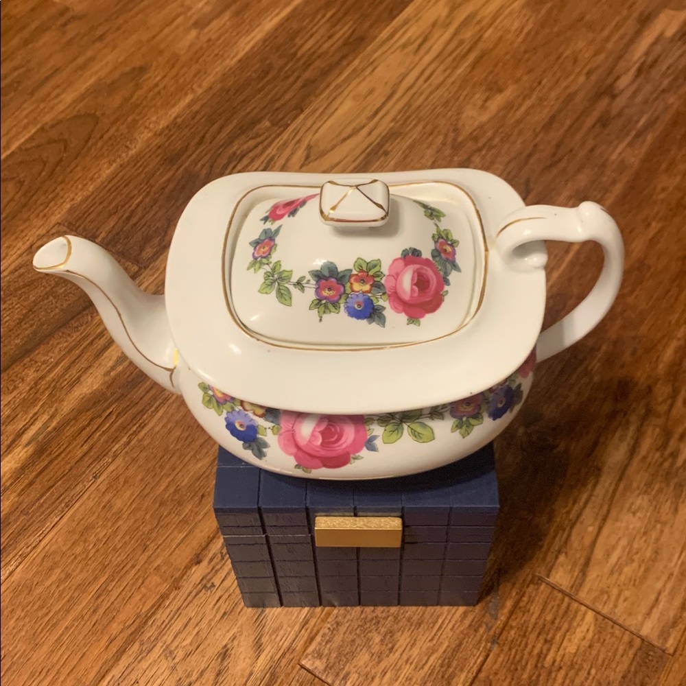 Vintage Phoenix China Teapot - Picture 4 of 13